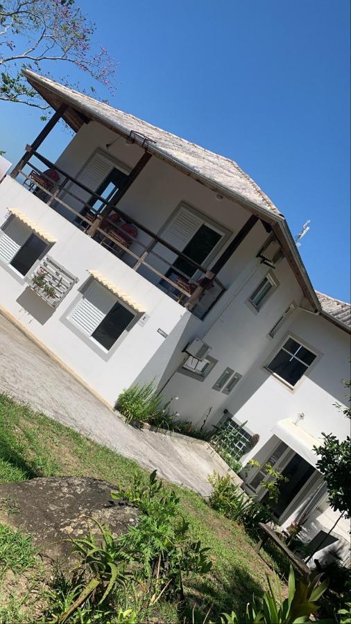 Guesthousebr Бомбиньяс Экстерьер фото