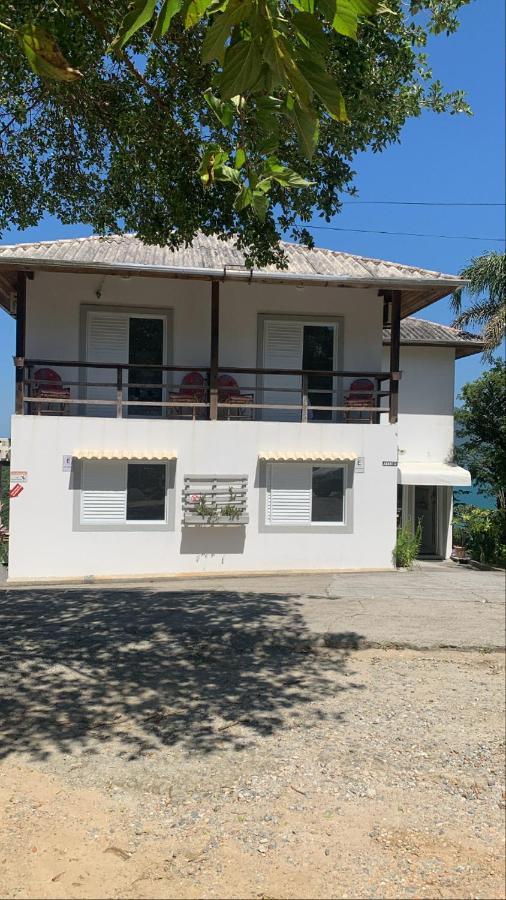 Guesthousebr Бомбиньяс Экстерьер фото