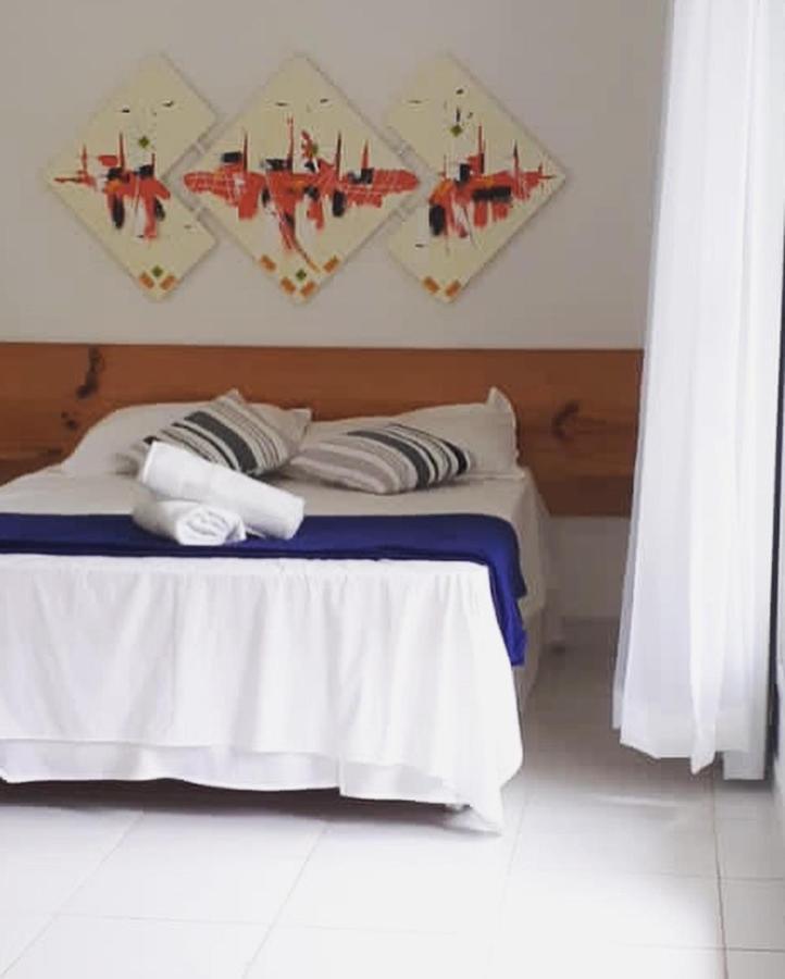 Guesthousebr Бомбиньяс Экстерьер фото
