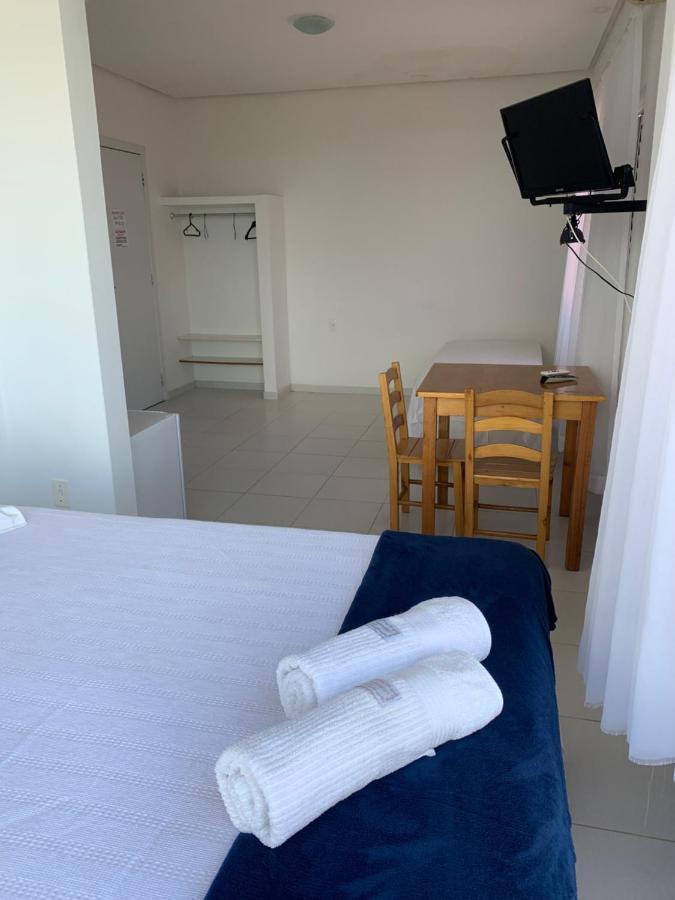 Guesthousebr Бомбиньяс Экстерьер фото