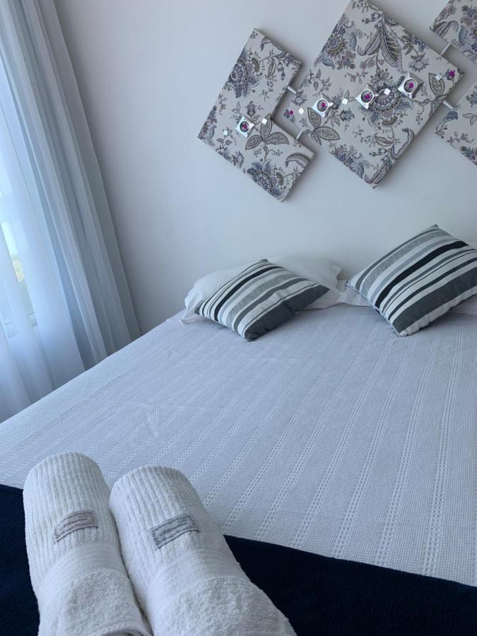 Guesthousebr Бомбиньяс Экстерьер фото