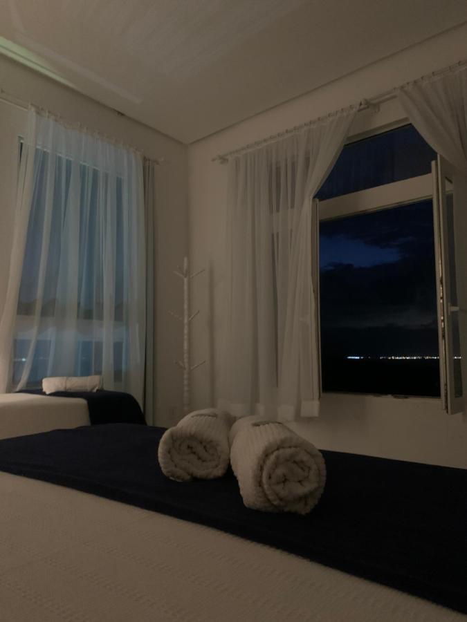 Guesthousebr Бомбиньяс Экстерьер фото