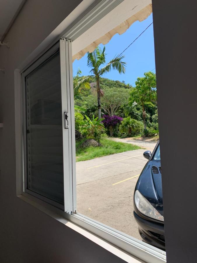 Guesthousebr Бомбиньяс Экстерьер фото